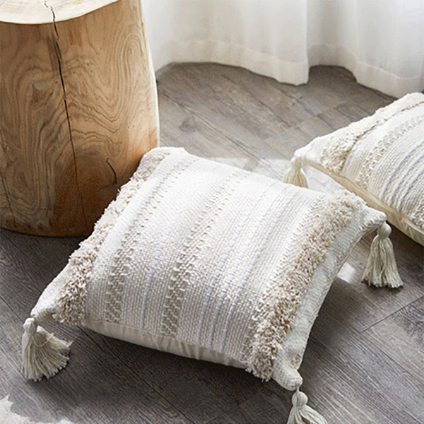 Four-Corner Lace Tassel Cushion
