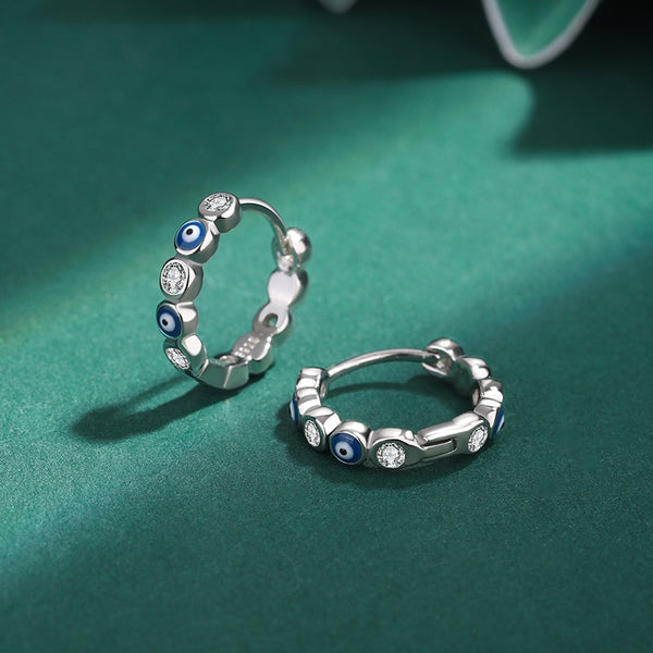 Classic Sapphire Eye Earrings